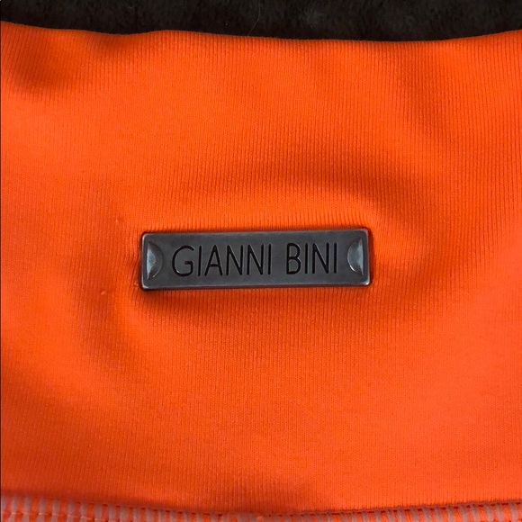 Shorts - Picture 3 of 4